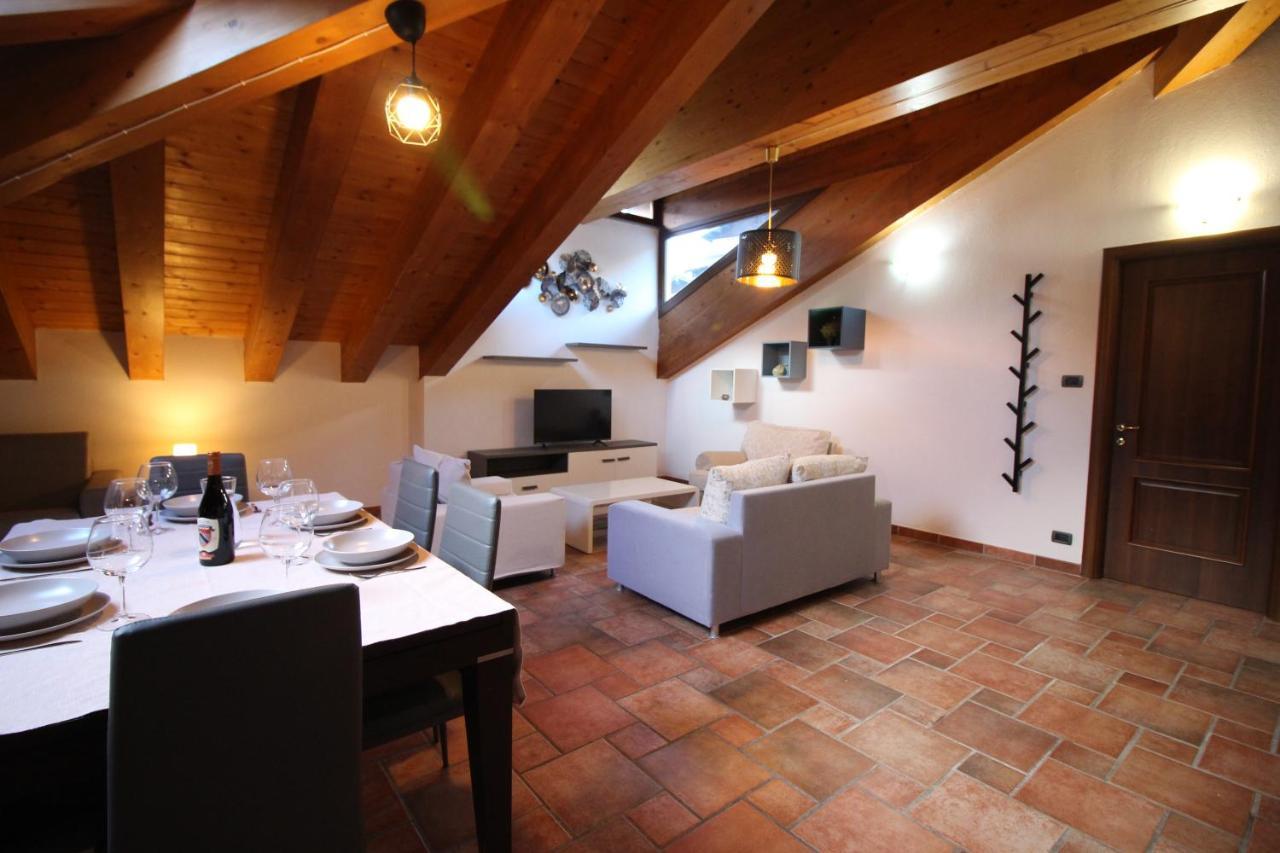 Attico Dell'Aquila Apartment Brusson Exterior foto